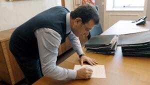 690x390cc-mrk-21-02-2025-imamoglu-icin-kullanilan-imza