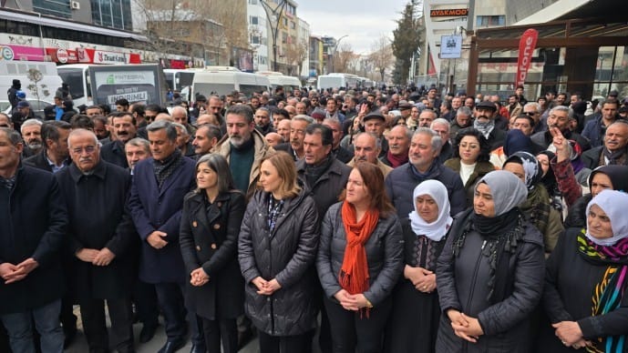 DEM Partililer Meclis’e yürüdü