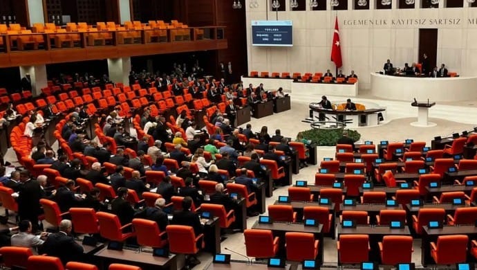 Meclis’e 9 vekil için fezleke gönderildi