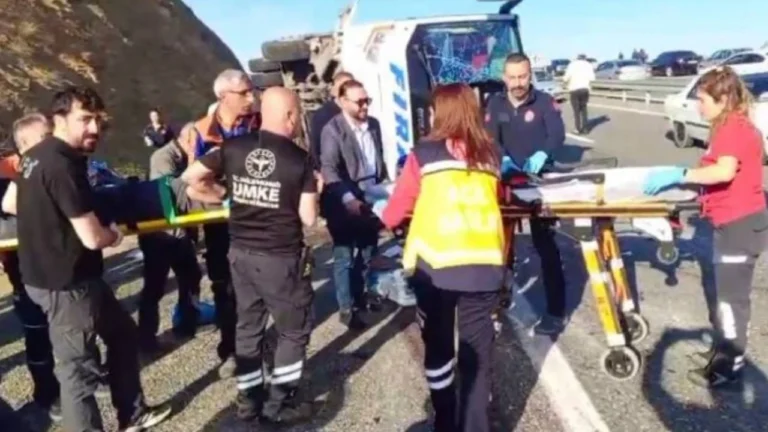 diyarbakir-karayolunda-kaza-7si-agir-25-yarali-iivl