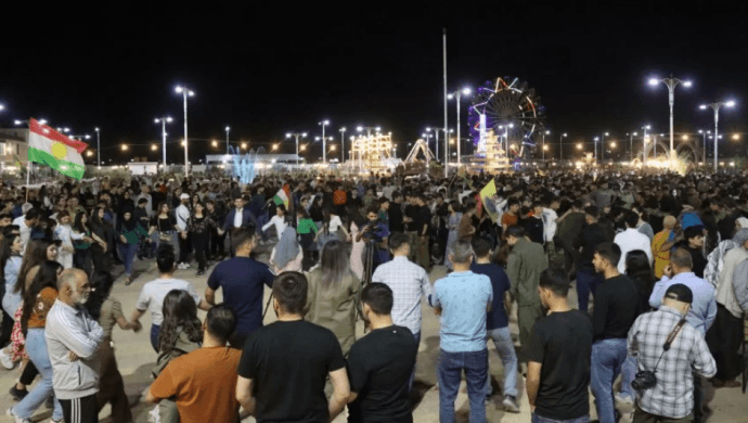 Binlerce kişi, Tişrîn Barajı zaferini kutladı