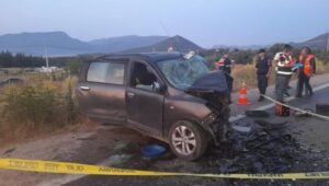 690x390cc-izm-09-06-2025-izmirde-trafik-kazasi-5-olu