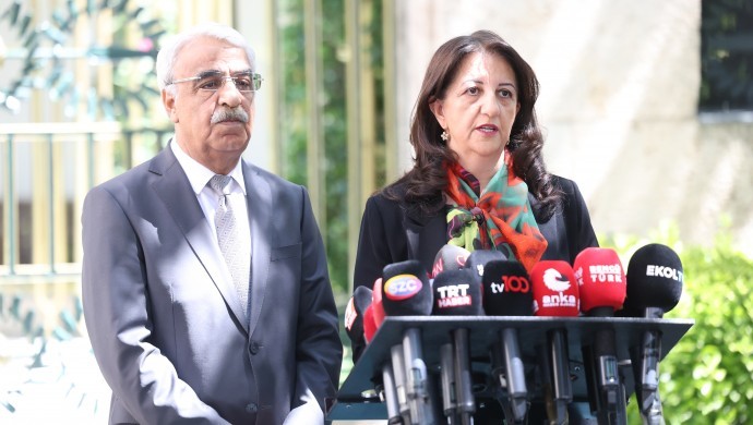 690x390cc-ank-06-07-2025-dem-parti-heyet-imralidan-donus