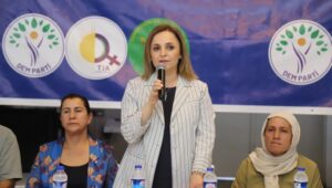 690x390cc-mrd-26-08-2025-merdin-halk-toplantisi2