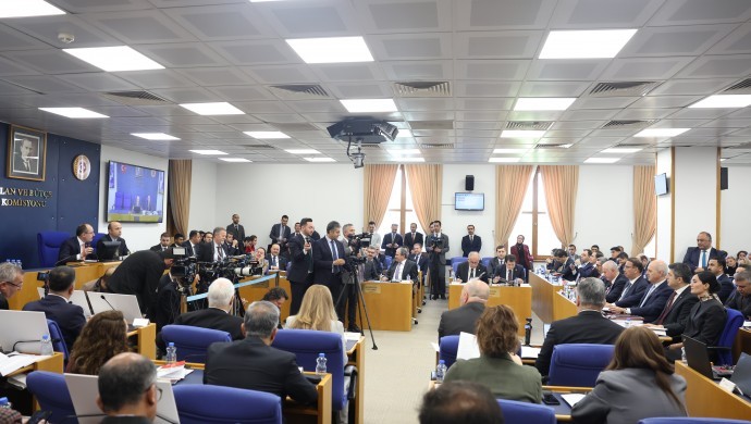 690x390cc-ank-31-10-2025-plan-butce-komisyonu-dem-parti