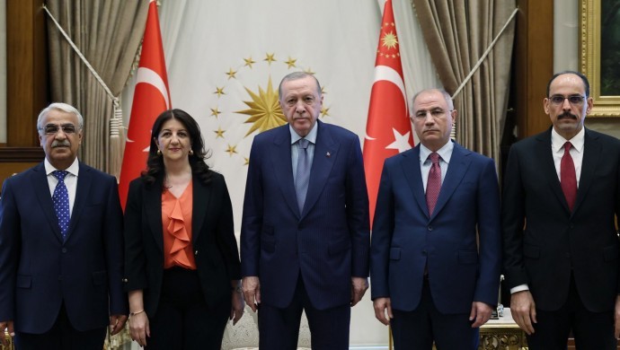 690x390cc-mrk-22-10-2025-imrali-heyeti-erdoganla-gorusecek