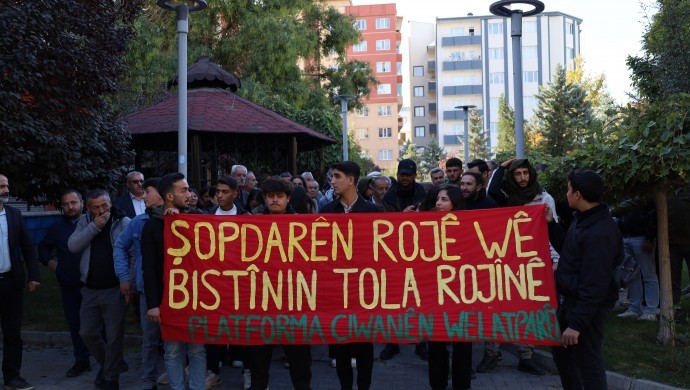 690x390cc-v-18-10-2025-genclik-yala-cikti