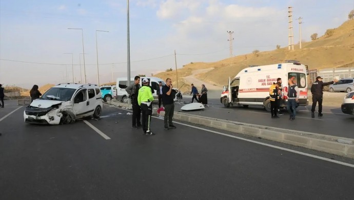 690x390cc-srnk-08-11-2025-servis-minibosu-carpisti2