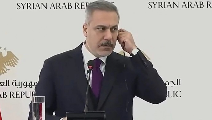 690x390cc-mrk-23-12-2025-fidan-konusmasi-yarida-kesildi-