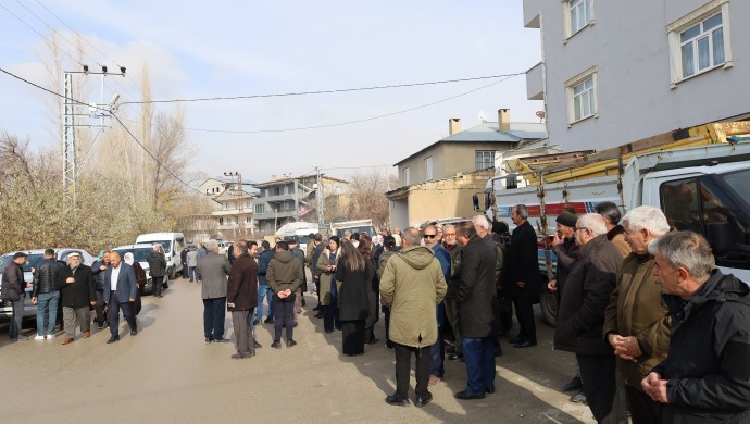 690x390cc-v-10-12-2025-filiz-turgut-fatih-turgut-ferman-turgut-mevlit-program