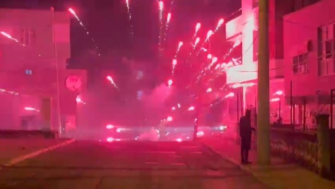 690x390cc-btm-22-01-2026-saldirilara-karsi-gecler-eylemde2