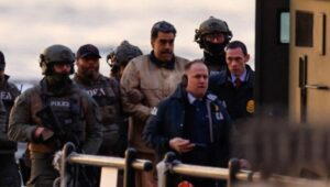 Venezuela Devlet Başkanı Nicolas Maduro ve eşi Cilia Flores,ABD'de mahkemeye çıkarıldı