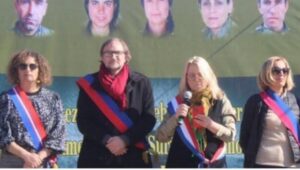 690x390cc-mrk-21-01-2025-fransiz-siyasetciler-sessizlik-kurtlere-ihanettir