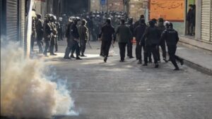 İran ve Rojhilat’daki protestolarda İran devlet güçleri tarafından katledilen 13 Kürt yurttaşın kimliğini açıkladı.