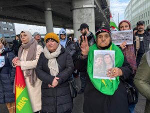 isviçre bern parlamento önü