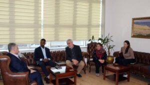 690x390cc-mrk-03-02-2026-sinir-tanimayan-doktorlar-rojava-destek