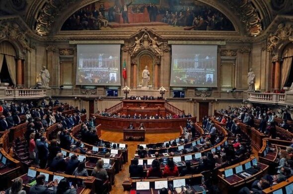 690x390cc-mrk-13-02-2025-portekiz-meclisi-rojava-tasarisi-onaylandi