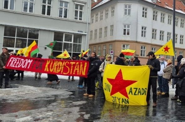 690x390cc-mrk-21-02-2025-kopenhag-rojavaya-statu-talebi