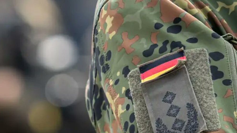 Almanya’da yeni askerlik düzenlemesi tartışma yarattı