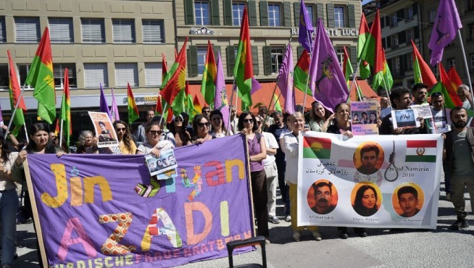 Rojhilat’taki idam ve tutuklamalar Bern’de protesto edildi