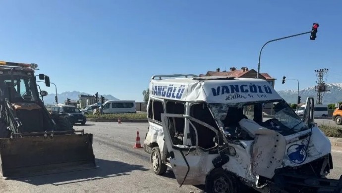 690x390cc-hkr-18-06-2026-gever-trafik-kazasi-jpg