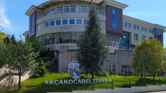 690x390cc-mrk-01-05-2026-akcakoca-belediye-akpye-gecti