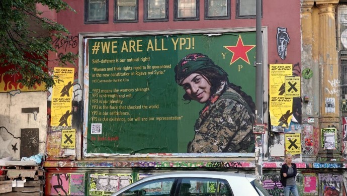 690x390cc-mrk-03-06-2025-almanya-ypj-afis-sansur