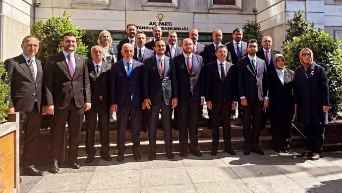 690x390cc-ist-01-08-2026-chp-belediye-baskanlari-akpye-gecti
