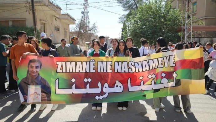 690x390cc-mrk-03-10-2026-rojava-kurtce-egitim-ogrenciler-185bin-ogrenci