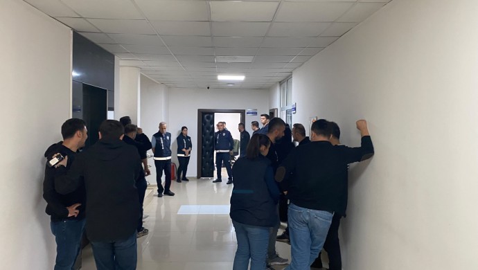 690x390cc-srnk-12-10-2026-silopi-belediyesi-toplanti-saldiri